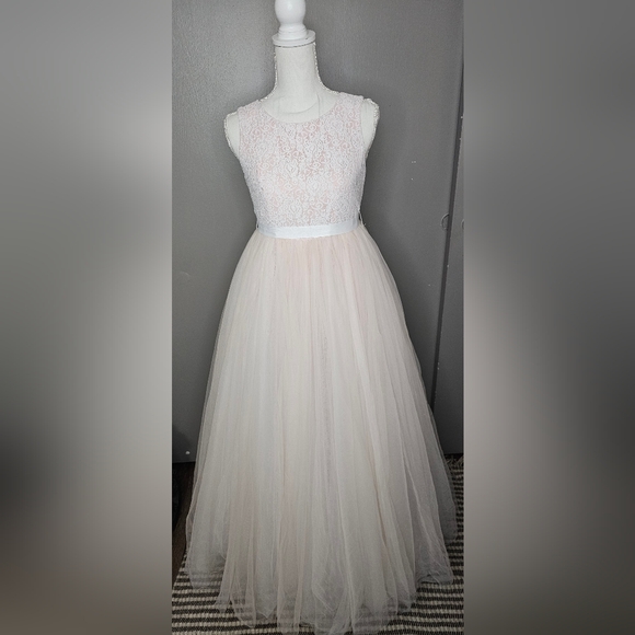 David's Bridal Kids Formal Dress in Soft Pink - Picture 2 of 16